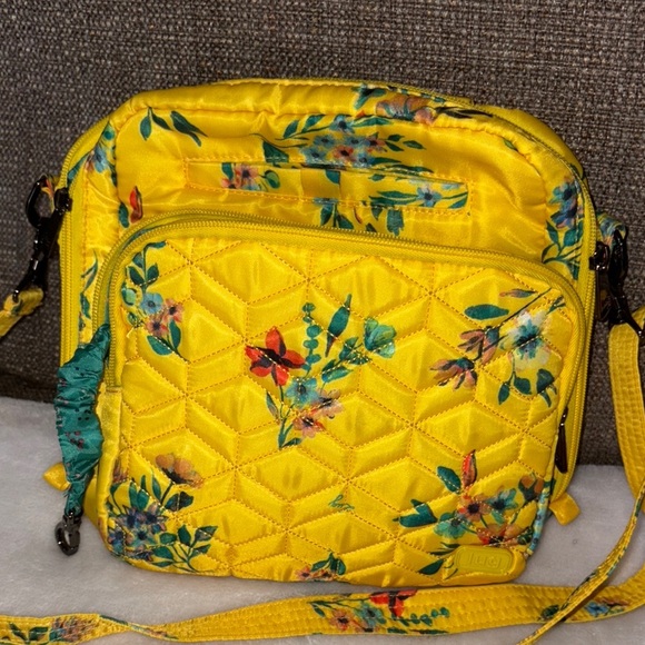 BNWOT Yellow Floral Quilted Ranger Crossbody Bag by LUG - Picture 5 of 10